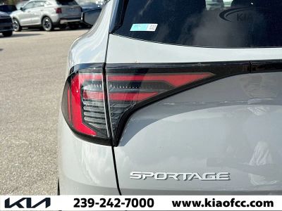 2026 Kia Sportage — photo 9 view