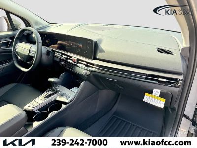 2026 Kia Sportage — photo 13 view