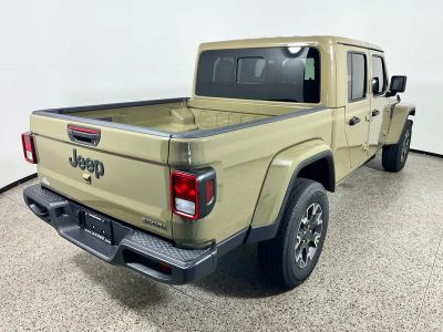 2026 Jeep Gladiator — detail view