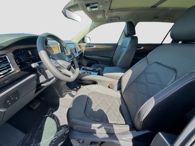 2026 Volkswagen Atlas — photo 16 view