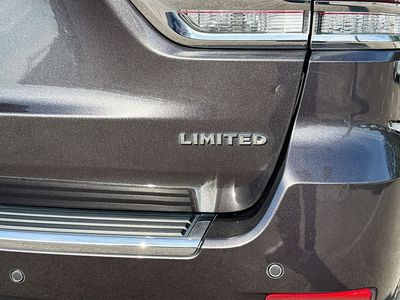 2020 Jeep Grand Cherokee — photo 11 view