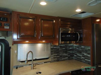2018 Fleetwood RV Southwind - Photo 19