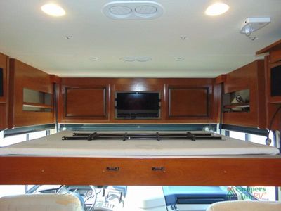 2018 Fleetwood RV Southwind - Photo 12