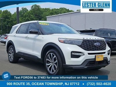 2022 Ford Explorer ST-Line in Star White Metallic Tri-Coat — front three-quarter view