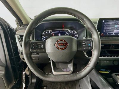 2025 Nissan Rogue — photo 9 view