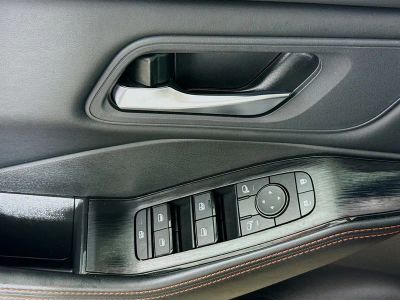 2025 Nissan Rogue — photo 17 view