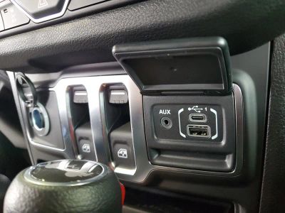 2026 Jeep Wrangler — photo 28 view
