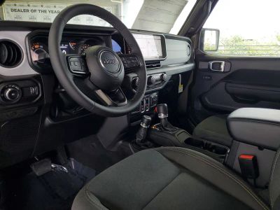 2026 Jeep Wrangler — photo 16 view