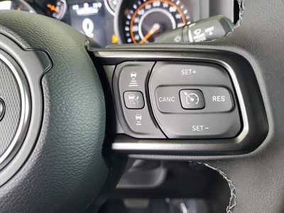 2026 Jeep Wrangler — photo 24 view