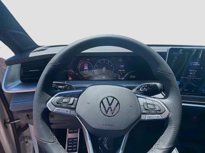 2026 Volkswagen Tiguan — photo 11 view