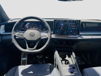 2026 Volkswagen Tiguan — photo 17 view