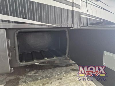 2024 Thor Motor Coach Tiburon Sprinter - Photo 12