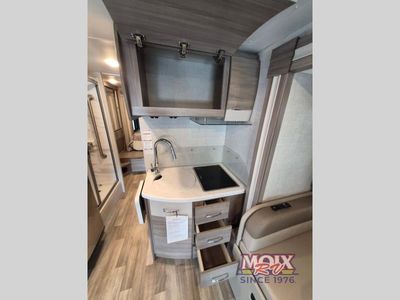 2024 Thor Motor Coach Tiburon Sprinter - Photo 26