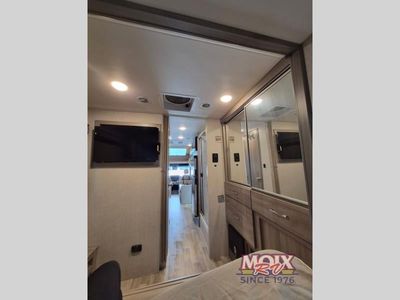 2024 Thor Motor Coach Tiburon Sprinter - Photo 36