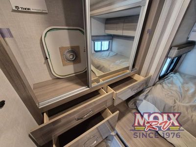2024 Thor Motor Coach Tiburon Sprinter - Photo 38
