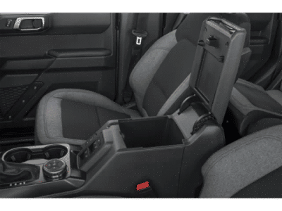 2025 Ford Bronco — photo 11 view