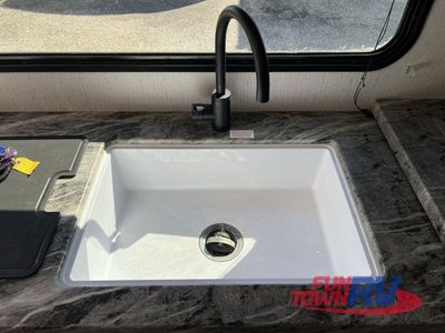 2023 Dutchmen RV Kodiak Cub - Photo 25