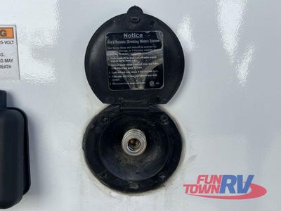 2023 Dutchmen RV Kodiak Cub - Photo 17