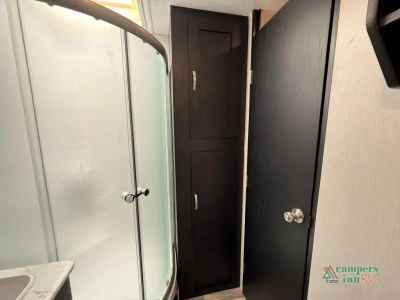 2022 Coachmen RV Adrenaline — photo 30 view