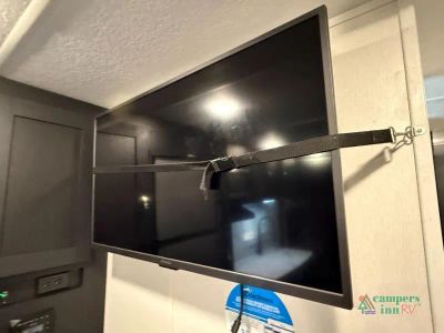 2022 Coachmen RV Adrenaline — photo 14 view