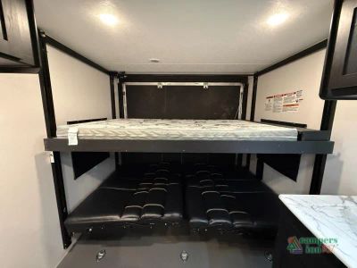 2022 Coachmen RV Adrenaline — photo 26 view