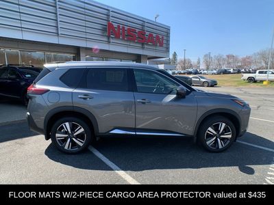 2023 Nissan Rogue SL - Photo 4