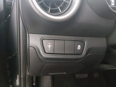 2023 Kia Forte - Photo 13