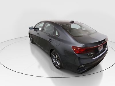 2023 Kia Forte - Photo 5