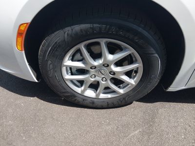 2024 Chrysler Pacifica — photo 10 view