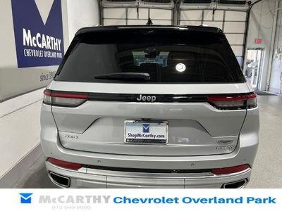 2024 Jeep Grand Cherokee — engine compartment view