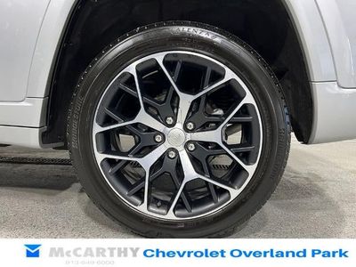 2024 Jeep Grand Cherokee — photo 36 view