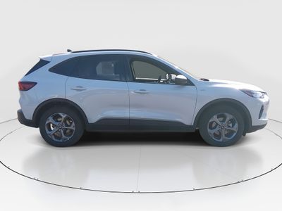 2025 Ford Escape — photo 8 view