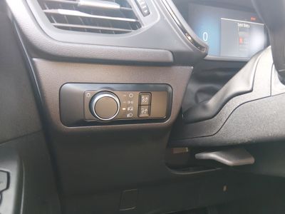 2025 Ford Escape — photo 13 view