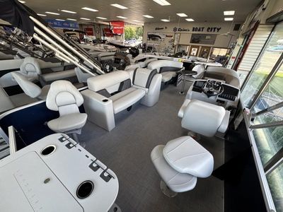 2026 Sylvan MIRAGE 8520 PARTY FISH — photo 48 view