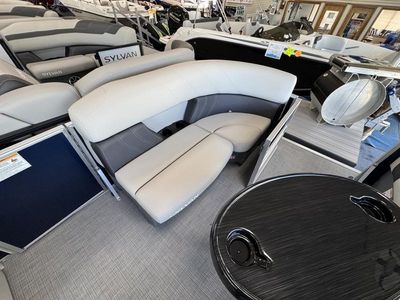2026 Sylvan MIRAGE 8520 PARTY FISH — photo 12 view