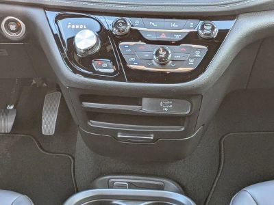 2026 Chrysler Pacifica — photo 21 view