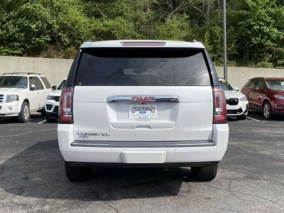 2019 GMC Yukon XL - Photo 5