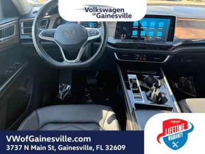 2024 Volkswagen Atlas — photo 16 view
