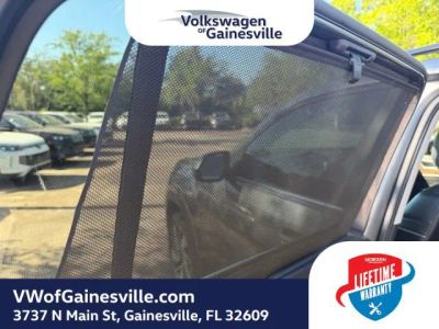 2024 Volkswagen Atlas — photo 13 view