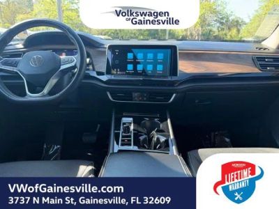 2024 Volkswagen Atlas — photo 15 view