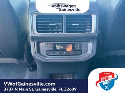 2024 Volkswagen Atlas — photo 14 view