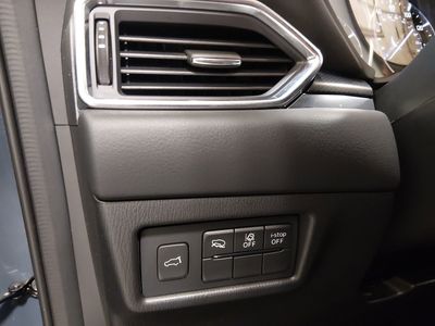 2025 Mazda CX-5 - Photo 13