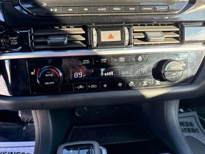 2025 Nissan Pathfinder SL - Photo 47