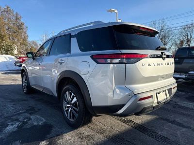 2025 Nissan Pathfinder SL - Photo 8