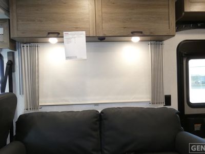 2025 Winnebago Vista - Photo 15