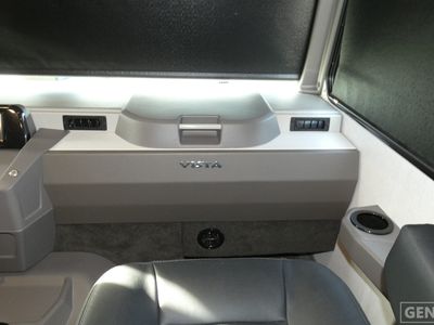 2025 Winnebago Vista - Photo 11