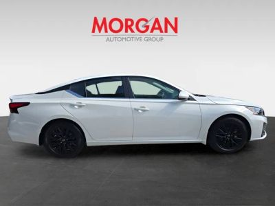 2026 Nissan Altima — photo 9 view