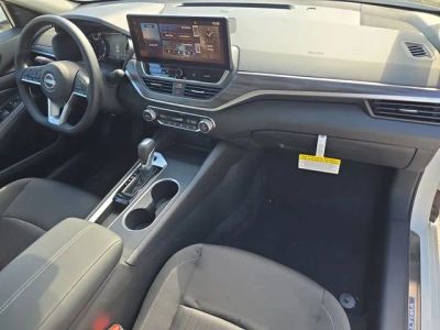 2026 Nissan Altima — photo 11 view
