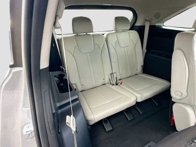 2026 Kia Sorento — photo 28 view