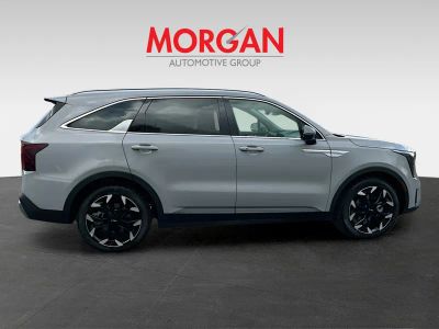2026 Kia Sorento — photo 8 view